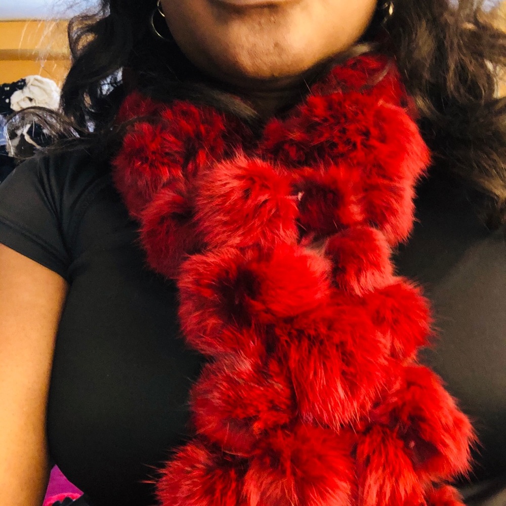 Beautiful rich Scarlett stole, %100 Rabbit fur.